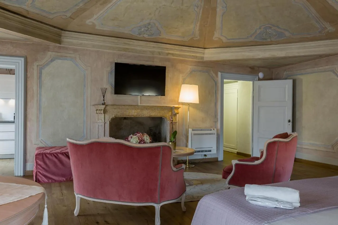 Apartment Rooms Castelvecchio - Palazzo Canossa Verona Italien