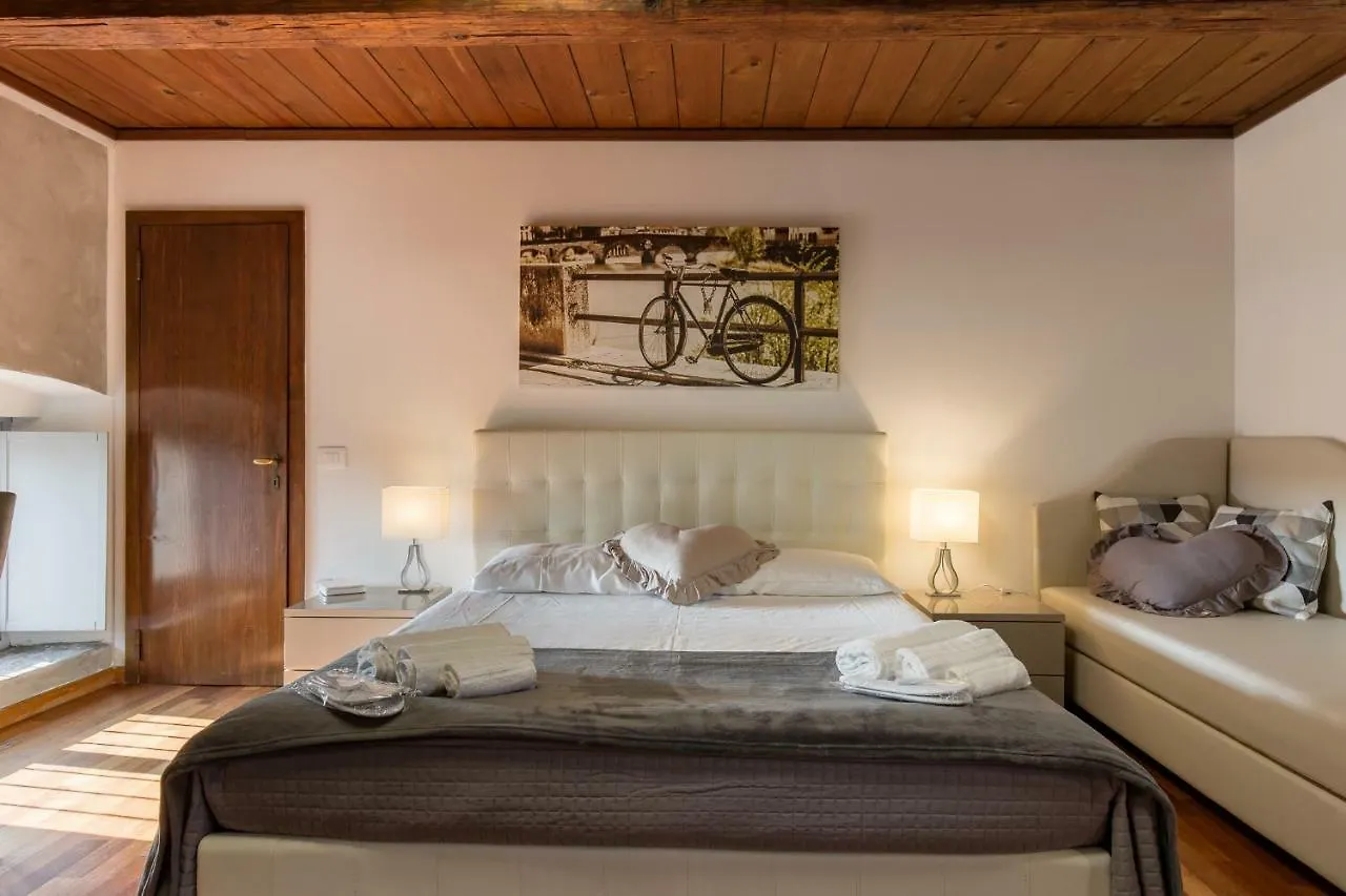 Rooms Castelvecchio - Palazzo Canossa Verona Apartment