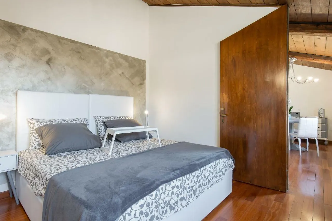 Rooms Castelvecchio - Palazzo Canossa Verona 0*,  Italien